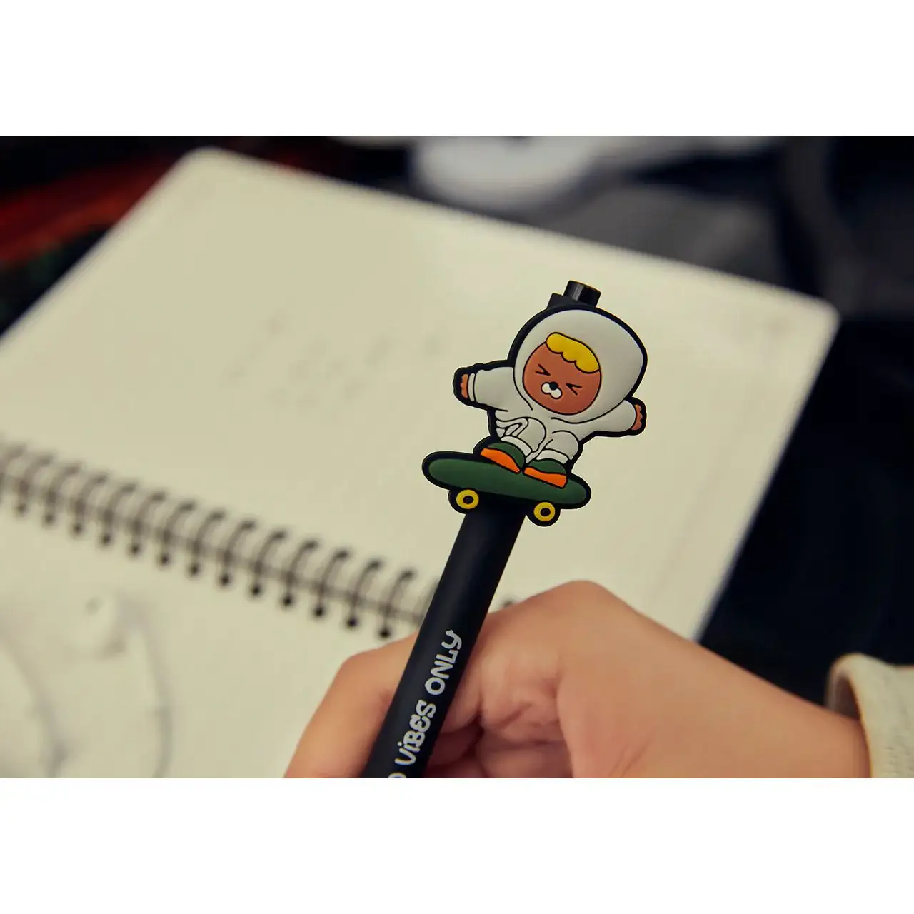 Thumbnail 4